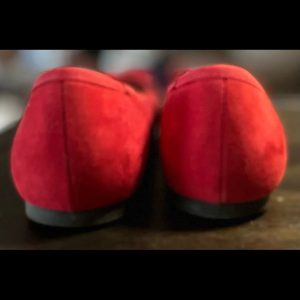 Red Flats - Picture 4 of 6
